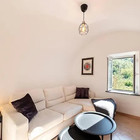 Ca Du Muccin Daire Calice Ligure